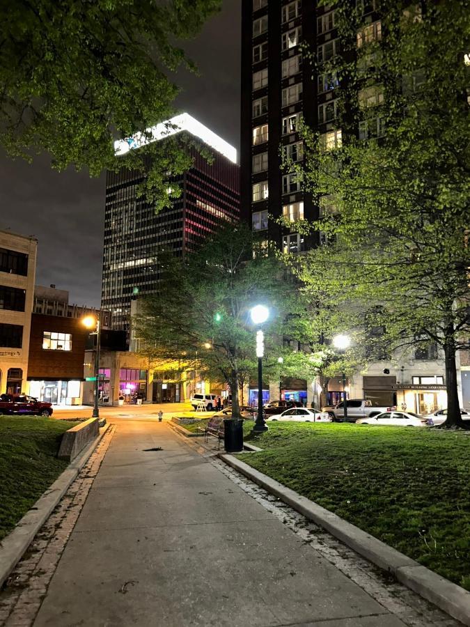 Luxury Loft In The Heart Of Downtown Memphis Lägenhet Exteriör bild